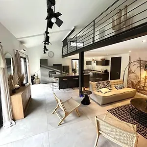Superbe Maison Avec Jacuzzi France