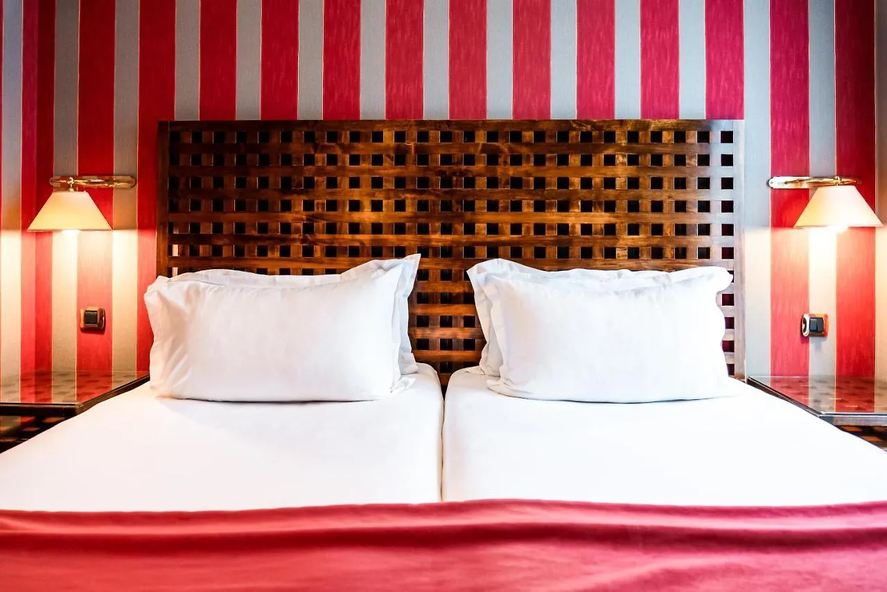 **** Hotel Villa Pantheon Paris France