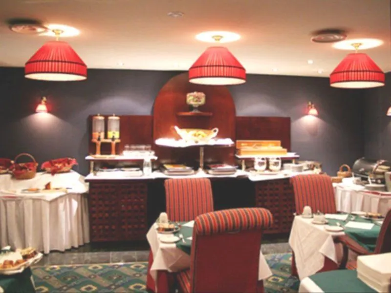 Hotel Villa Pantheon Paris