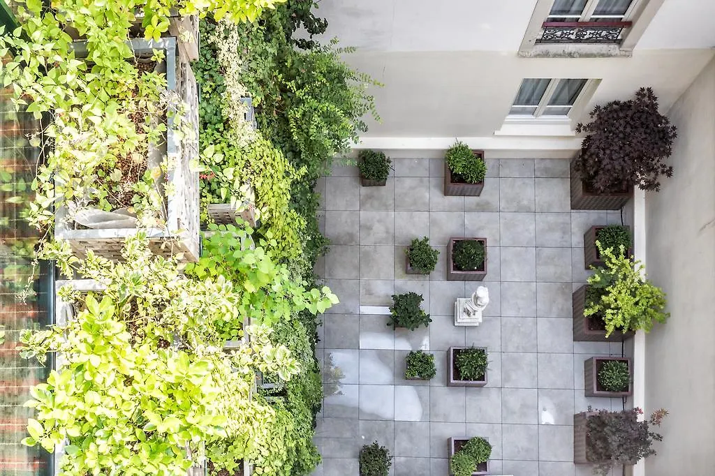 **** Hotel Villa Pantheon Paris France