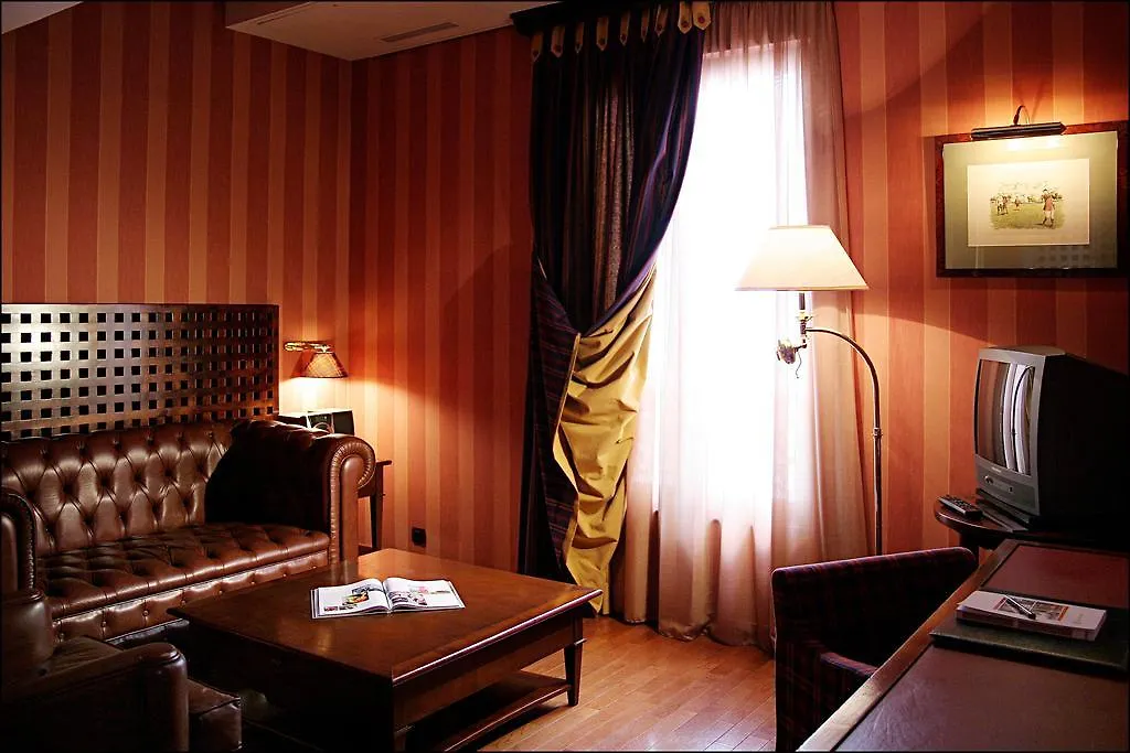 Villa Pantheon Paris 4*,